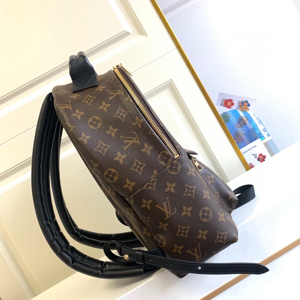 ルイヴィトンバッグ背面デザイン